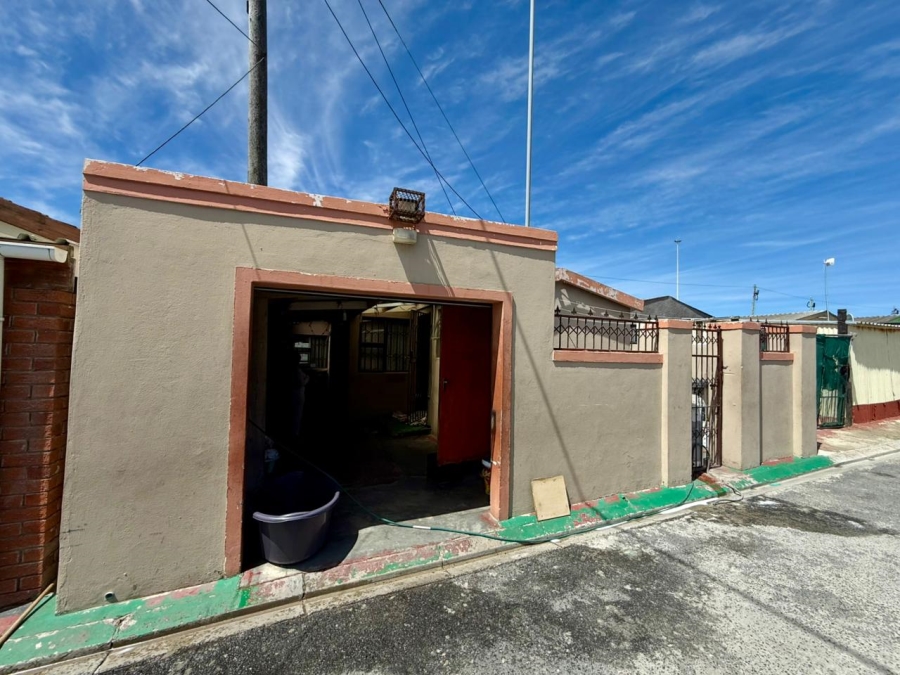 3 Bedroom Property for Sale in Harare Western Cape
